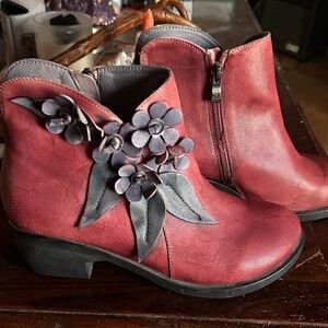 Chic Floral Red Ankle Booties